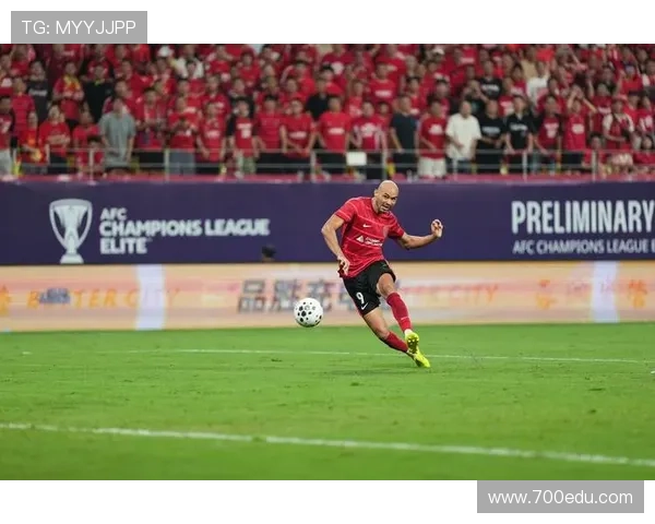 赛后分析:北京足球队与成都足球队的战术配合与表现评估 赛后分析:北京足球队与成都足球队的战术配合与表现评估