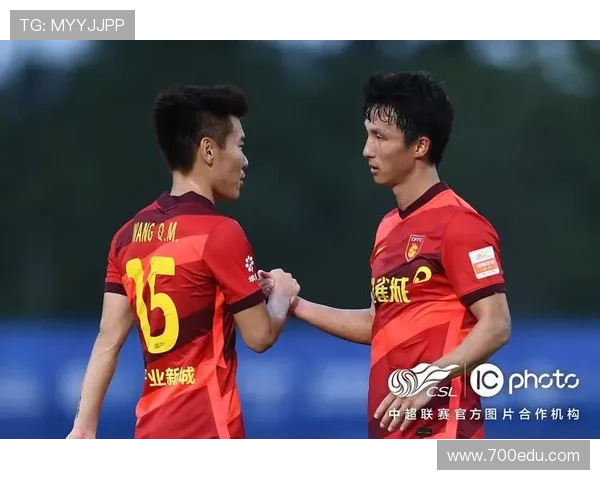 重庆羽毛球队奋勇拼搏走向世界杯舞台的辉煌历程与成就 重庆羽毛球队奋勇拼搏走向世界杯舞台的辉煌历程与成就